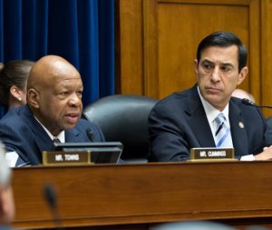 Representatives Issa and Cummings of the House Committee on Oversight & Government Reform, support the bill.